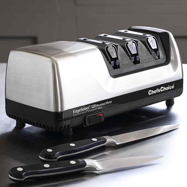 Электрическая точилка для домашних кухонных и профессиональных европейских ножей Chef'sChoice 120, точилка подойдет для кухонных, складных, охотничьих и серрейторных ножей. Официальный сайт ChefsChoice. Бесплатная доставка всех заказов!