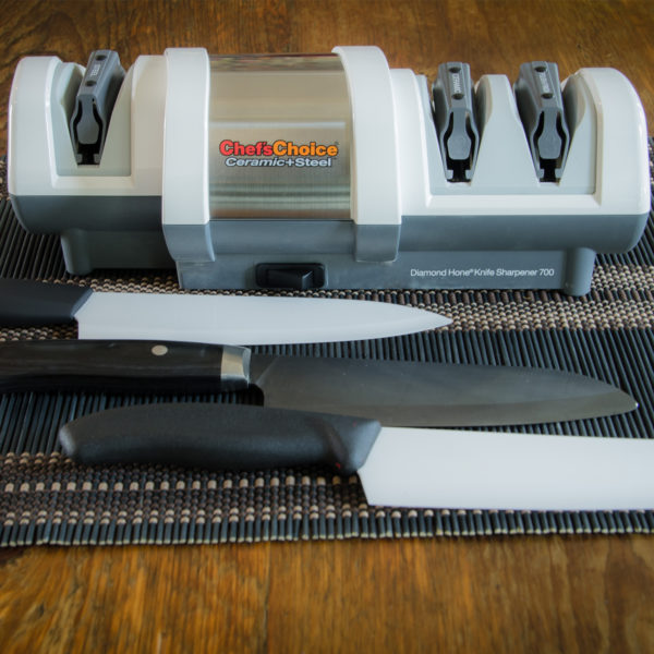Электрическая точилка для японских азиатских ножей Chef'sChoice 700, точилка подойдет для кухонных ножей с односторонней и двусторонней заточкой, точилка подходит для керамических ножей. Официальный сайт ChefsChoice. Бесплатная доставка всех заказов!
